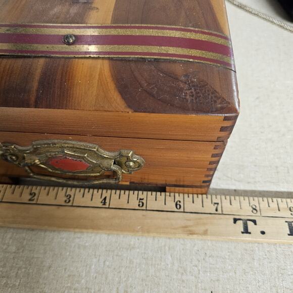 Antique Wood Cedar Jewelry Trinket Chest Box Dove Tail Brass Straps Mirror - Picture 16 of 16